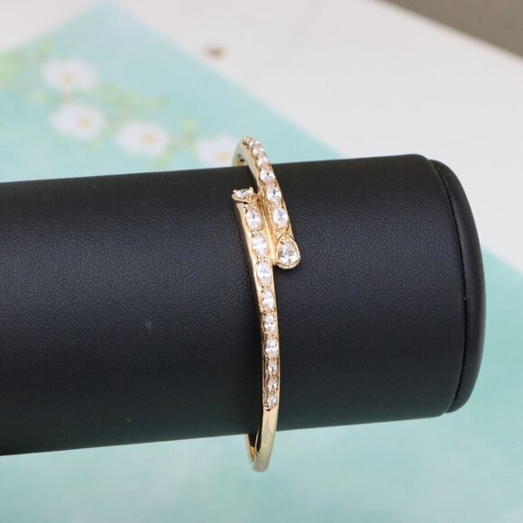 Elegant Wrap Design Rose Gold Bangle with Sparkling Stone Detail, XPBL0437 - Picture 8 of 12